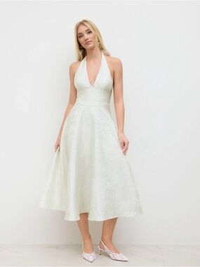 NWT! Stunning white floral halter neck dress